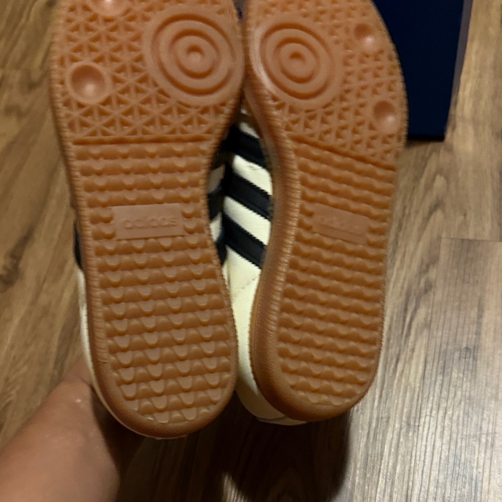 Adidas Samba Cream and Black Athletic Shoes - Picture 3 of 4